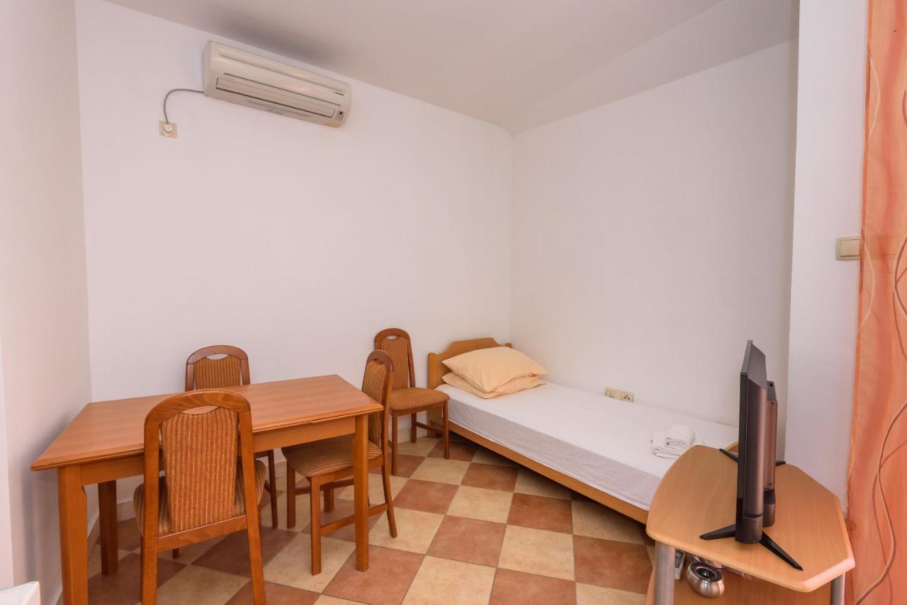Zdravko Apartment
